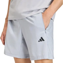 adidas - WE Base Woven Shorts - Shorts