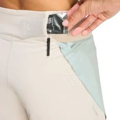 adidas - Women's Adi365 Breeze Shorts - Laufshorts