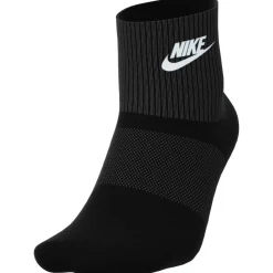 Nike - Everyday Essential Ankle Socks 3-Pack - Multifunktionssocken