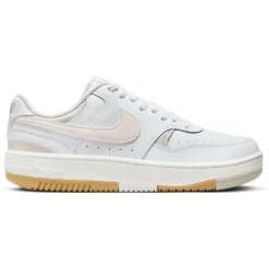 Nike - Women's Gamma Force Shoes - Sneaker