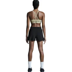 On - Women's Focus Shorts - Shorts