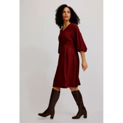 Tranquillo - Women's Tailliertes Kleid aus EcoVero Viskose - Kleid